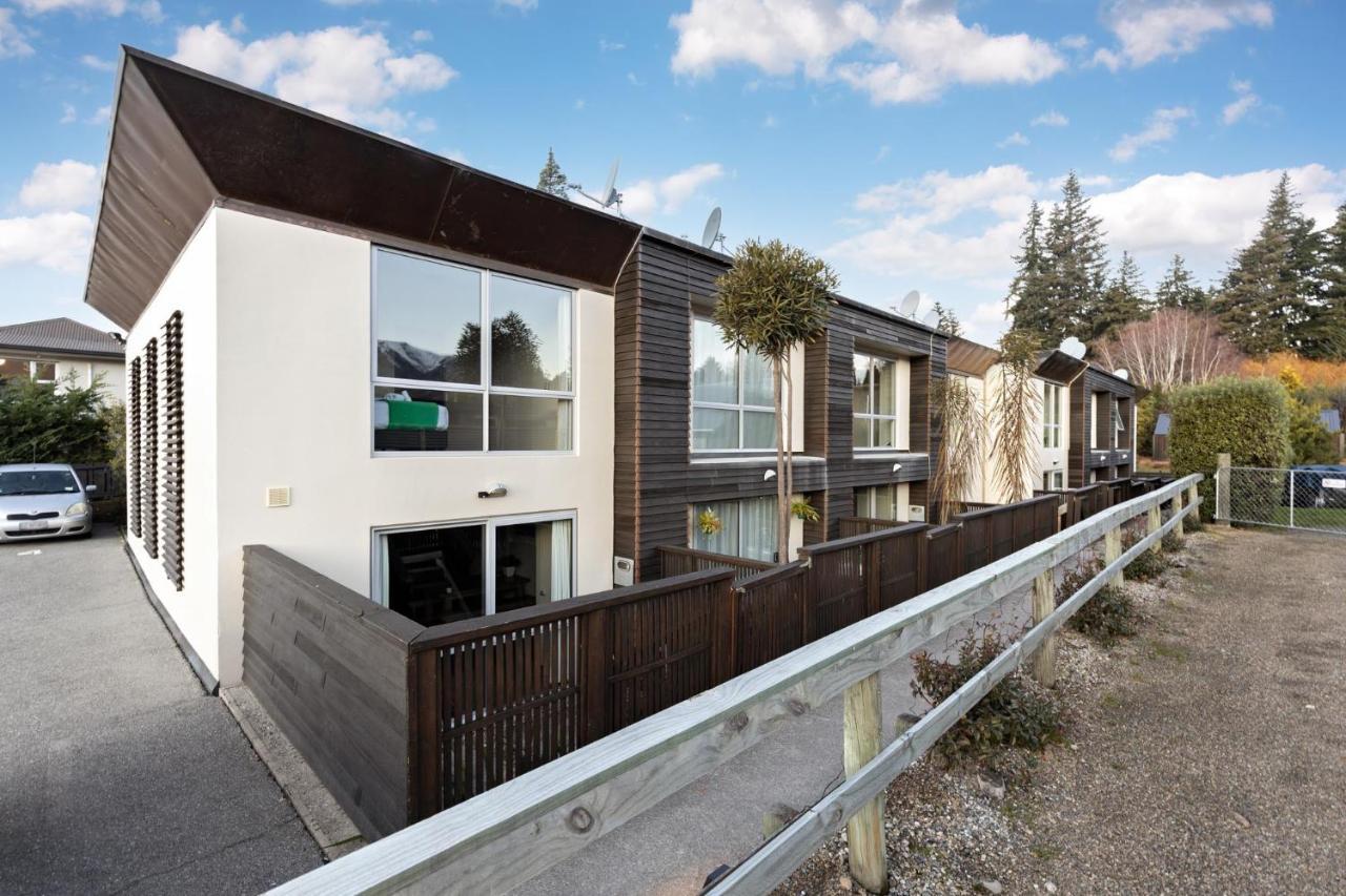 Central Wanaka Villa Buitenkant foto